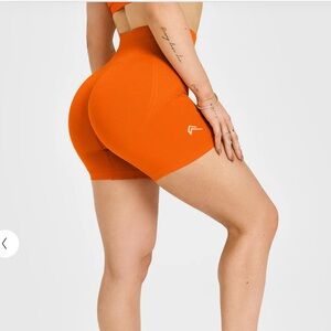 Effortless seamless shorts